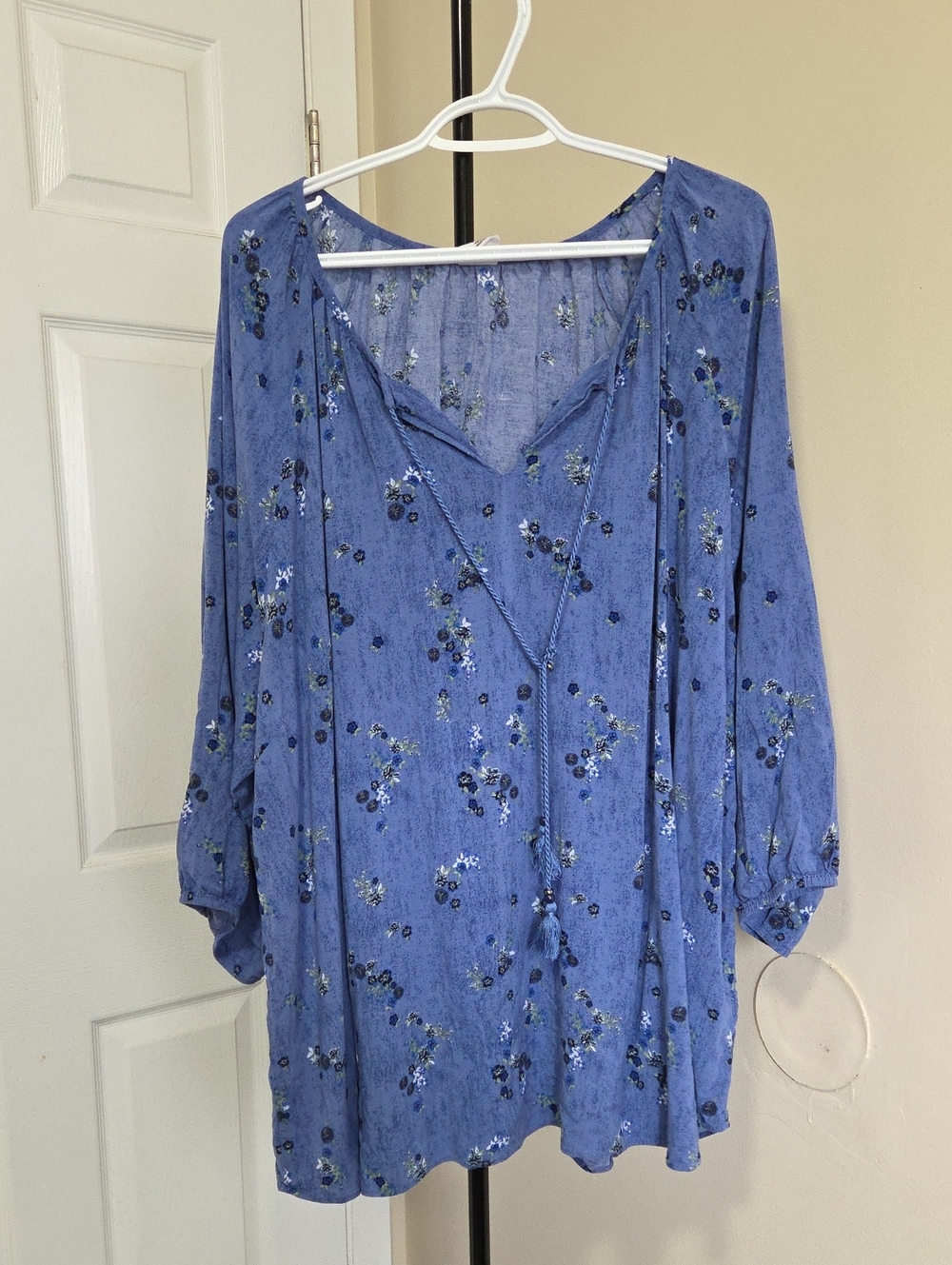 DC Jeans Plus Size Blue Floral V-Neck Tunic with Tassel Tie